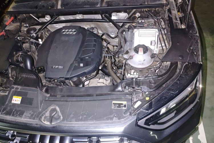 Used Audi Q5L 2022 Updated 40T Luxury Dynamic Edition Engine Bay Left
