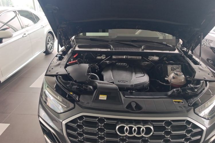 Used Audi Q5L 2022 Updated 45T Luxury Dynamic Version Engine Bay Right