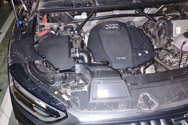 Used Audi Q5L 2022 Updated 40T Luxury Dynamic Edition Engine Bay Right