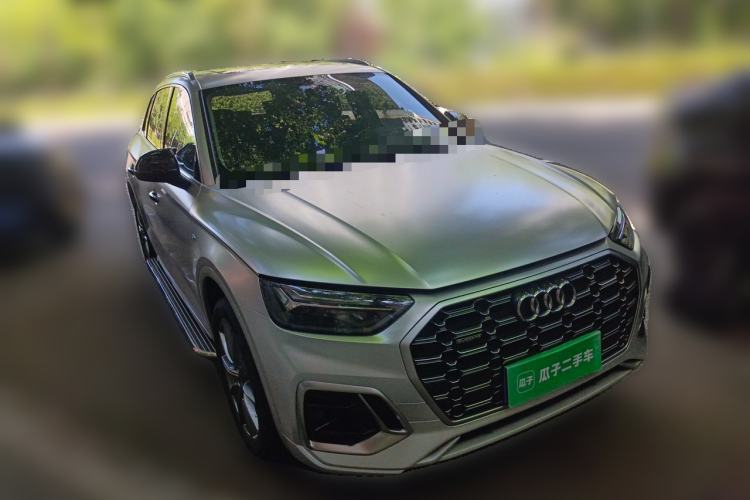 Used Audi Q5L 2022 40T RS Package Performance Model Front Right 45 Deg
