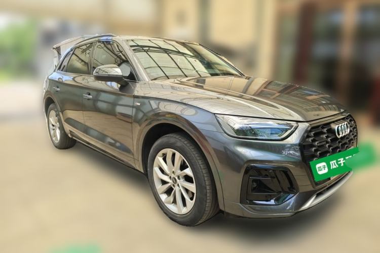 Used Audi Q5L 2022 40T Luxury Dynamic Model Front Right 45 Deg