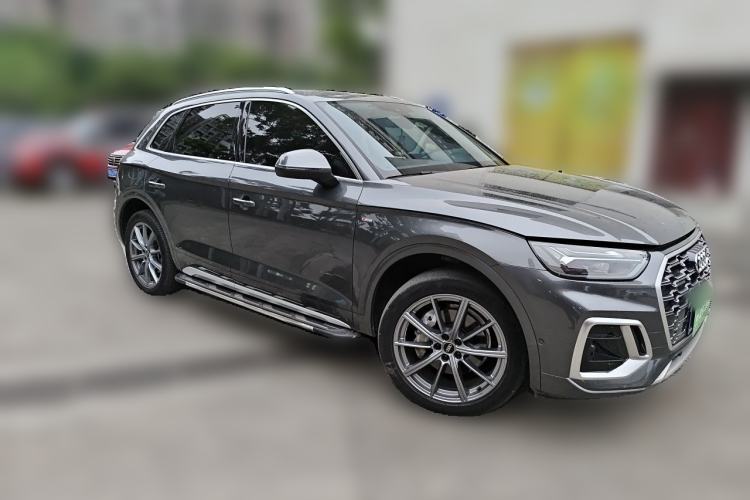 Used Audi Q5L 2022 Updated 45T Luxury Dynamic Version Front Right 45 Deg