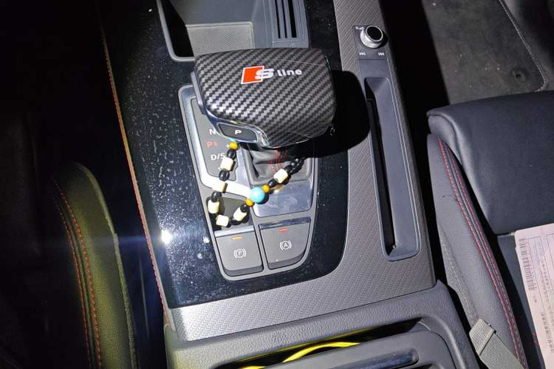 Used Audi Q5L 2022 40T RS Package Performance Model Gear Lever