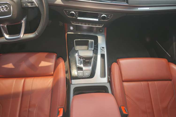 Used Audi Q5L 2022 45T Luxury Dynamic Model Gear Lever