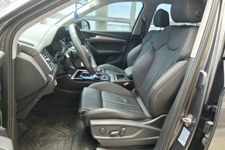 Used Audi Q5L 2022 40T Luxury Dynamic Model Left Front Seat