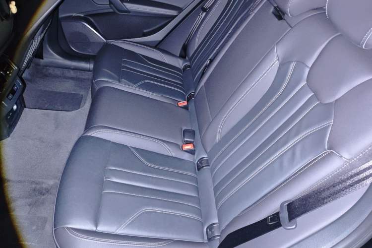Used Audi Q5L 2022 Updated 40T Luxury Dynamic Edition Left Rear Seat