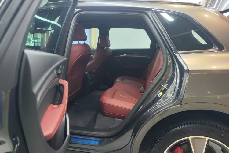 Used Audi Q5L 2022 45T Luxury Dynamic Model Left Rear Seat