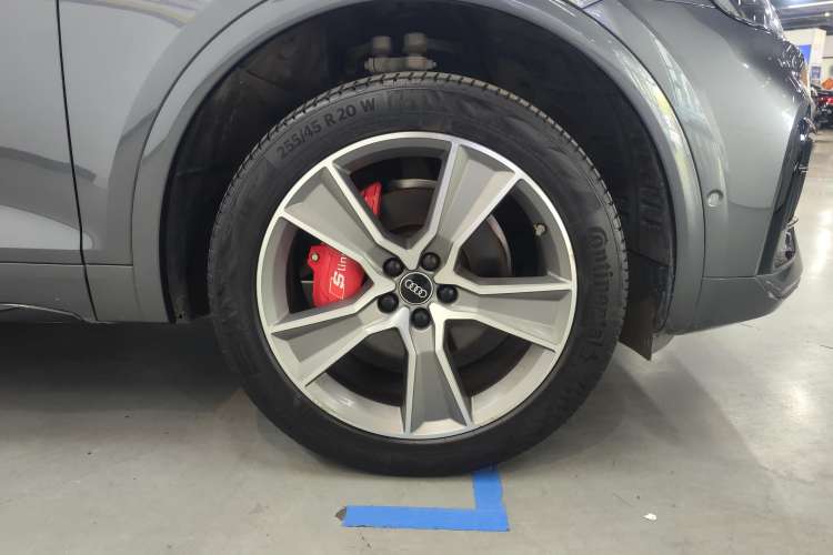 Used Audi Q5L 2022 45T Luxury Dynamic Model Left Rear Wheel Hub