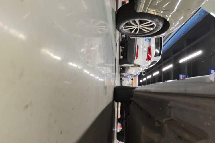 Used Audi Q5L 2022 40T Luxury Dynamic Model Left Side Sill