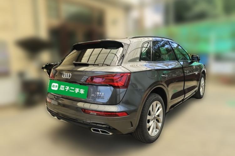 Used Audi Q5L 2022 40T Luxury Dynamic Model Rear Right 45 Deg