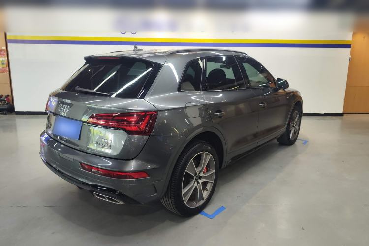Used Audi Q5L 2022 45T Luxury Dynamic Model Rear Right 45 Deg