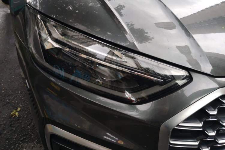 Used Audi Q5L 2022 40T Fashionable and Dynamic Model Right Front Headlight