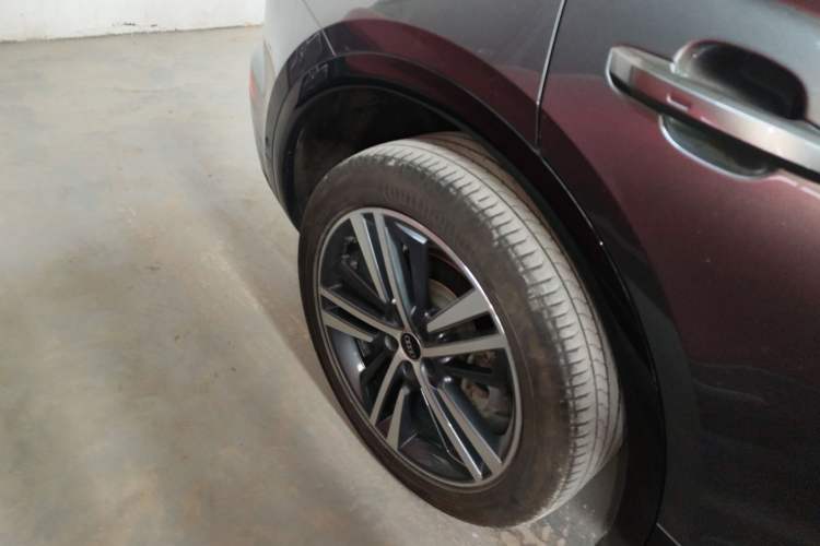 Used Audi Q5L 2022 40T Luxury Dynamic Model Right Rear Wheel Hub