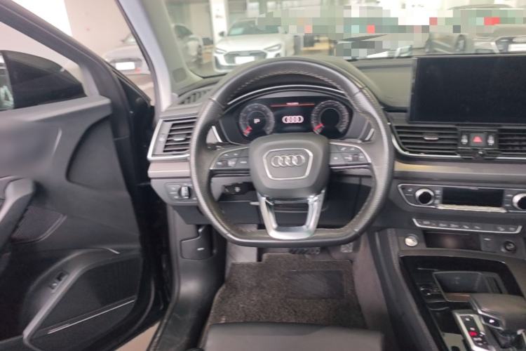 Used Audi Q5L 2022 Updated 45T Luxury Dynamic Version Steering Wheel