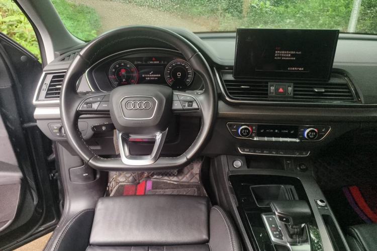Used Audi Q5L 2022 40T Luxury Dynamic Model Steering Wheel