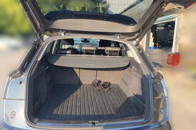 Used Audi Q5L 2022 40T Fashionable and Dynamic Model Trunk