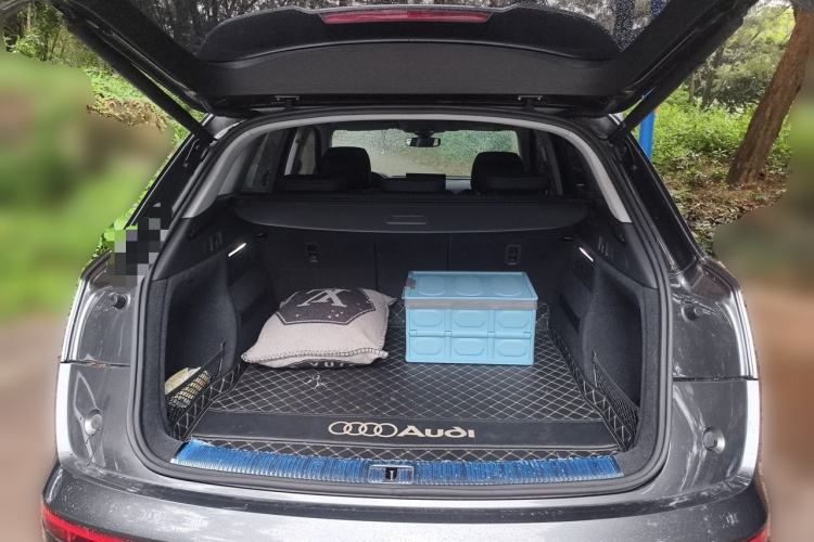 Used Audi Q5L 2022 40T Luxury Dynamic Model Trunk