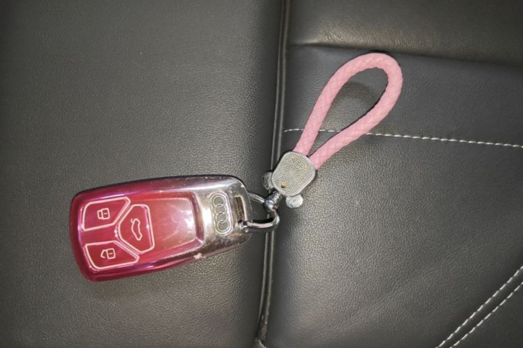 Used Audi Q5L 2022 40T Luxury Dynamic Model Vehicle Key