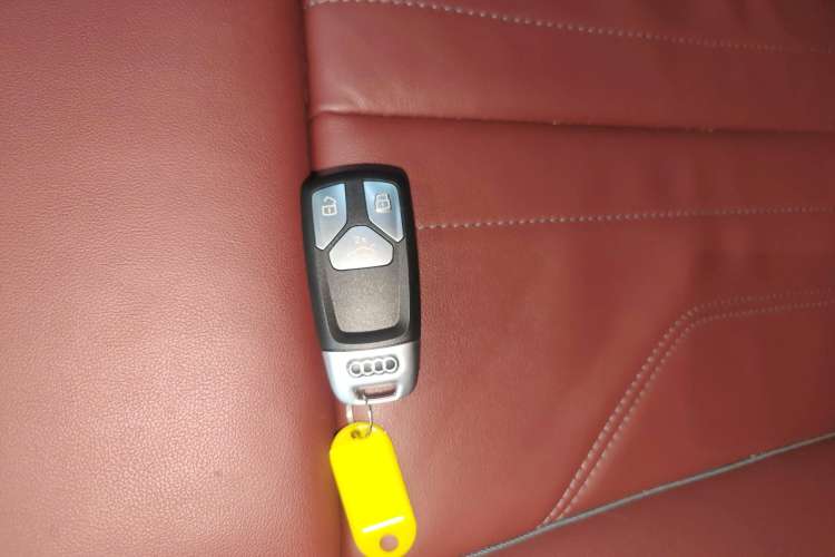 Used Audi Q5L 2022 45T Luxury Dynamic Model Vehicle Key