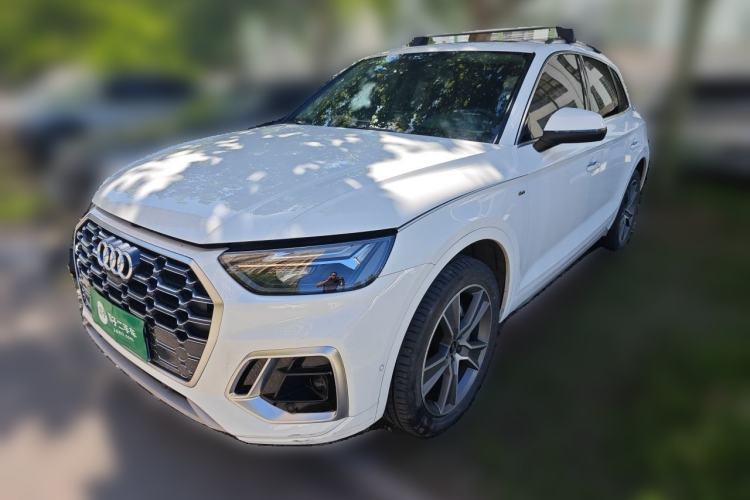 Used Audi Q5L 2022 40T Luxury Dynamic Model Guazi used car, China used car export, Used car for sale, Used cars, Cheapest cars for sale