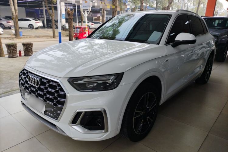 Used Audi Q5L 2022 40T Fashionable and Dynamic Model Guazi used car, China used car export, Used car for sale, Used  cars, Cheapest cars for sale