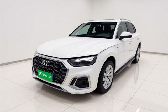Ojetý Audi Q5L 2022 40T Luxury Dynamic Model