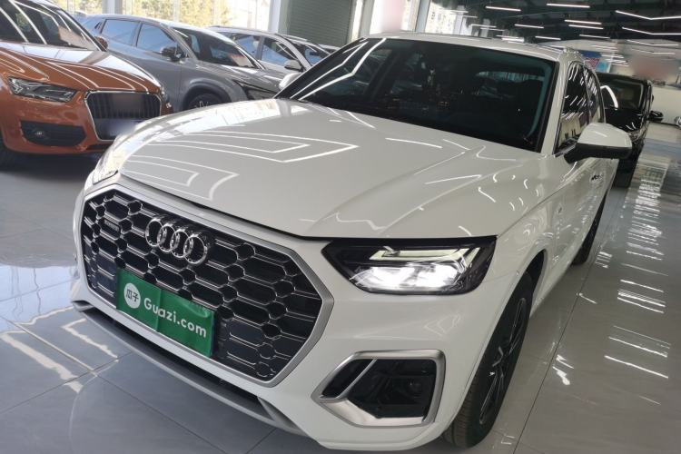 Used Audi Q5L 2022 40T Fashionable and Dynamic Model Guazi used car, China used car export, Used car for sale, Used  cars, Cheapest cars for sale