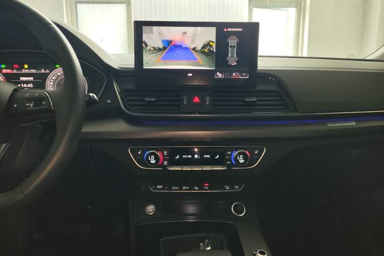 Used Audi Q5L 2022 40T Luxury Dynamic Model Audio And AC Panel