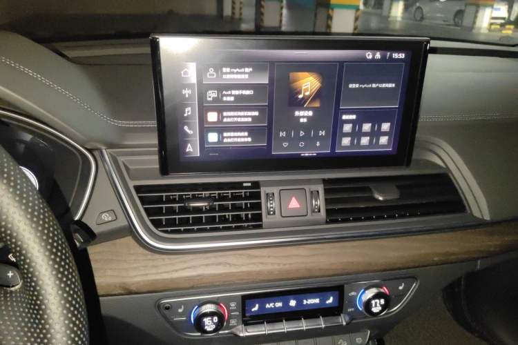 Used Audi Q5L 2022 40T Luxury Elegant Model Audio And AC Panel