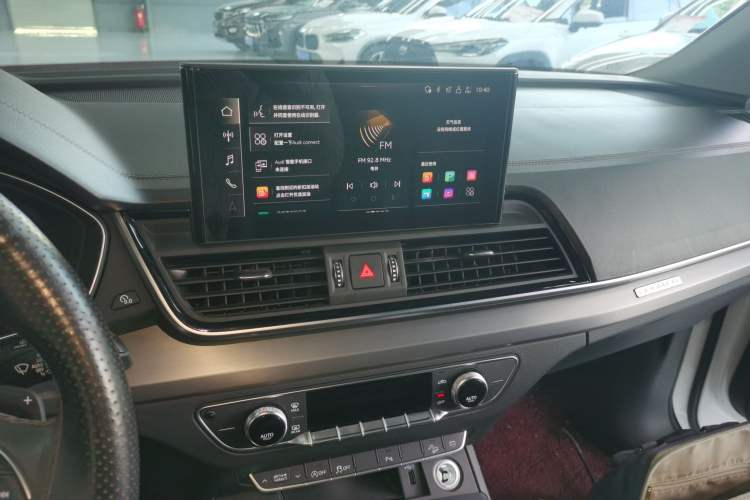 Used Audi Q5L 2022 40T Fashionable and Dynamic Model Audio And AC Panel