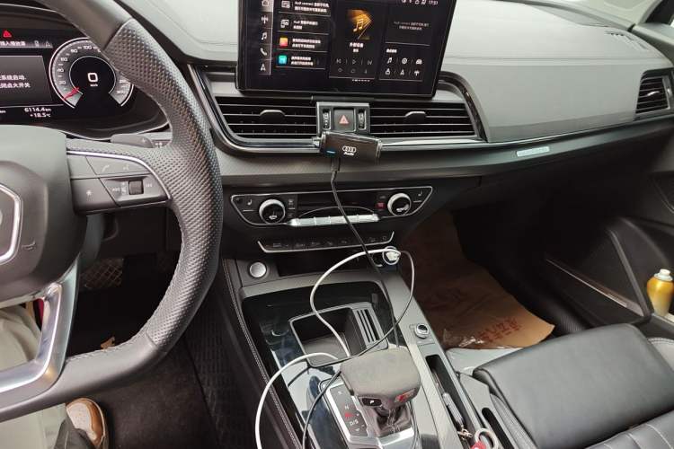 Used Audi Q5L 2022 Updated Version 45T Luxury Prestige Edition Audio And AC Panel