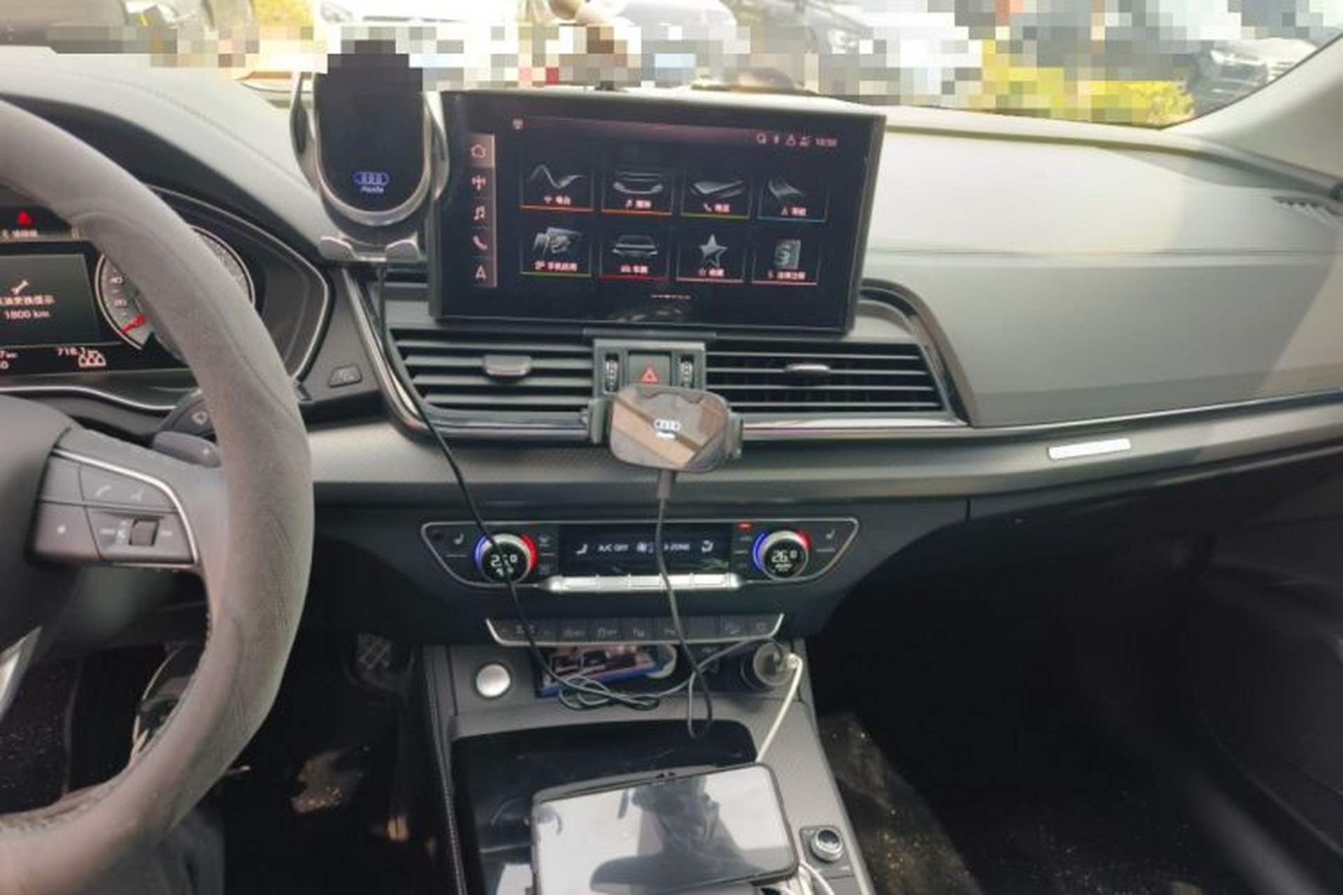 Used Audi Q5L 2022 Updated 40T Luxury Dynamic Edition Audio And AC Panel