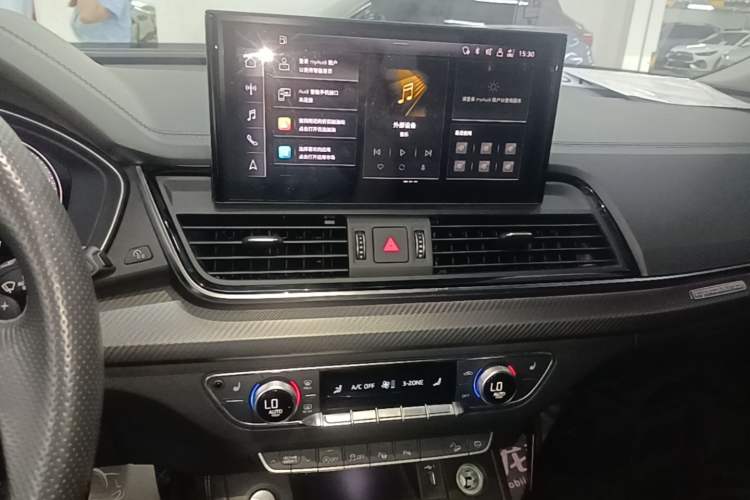Used Audi Q5L 2022 45T Luxury Dynamic Model Audio And AC Panel