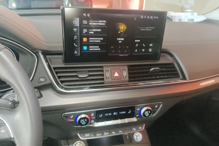 Used Audi Q5L 2022 40T Luxury Dynamic Model Audio And AC Panel
