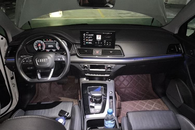 Used Audi Q5L 2022 40T Luxury Dynamic Model Center Console