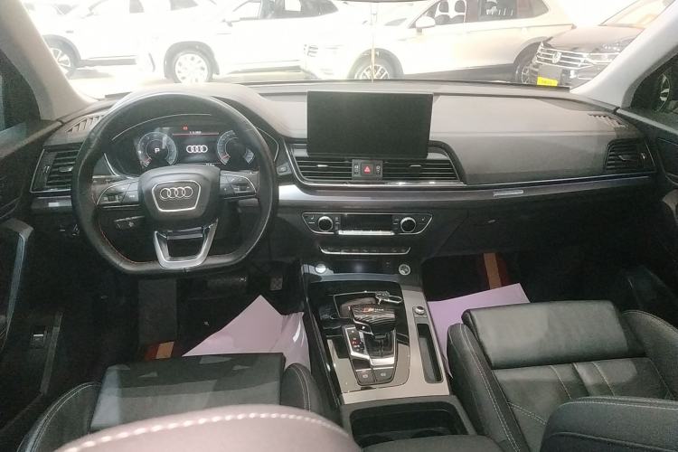 Used Audi Q5L 2022 Updated 40T Luxury Dynamic Edition Center Console