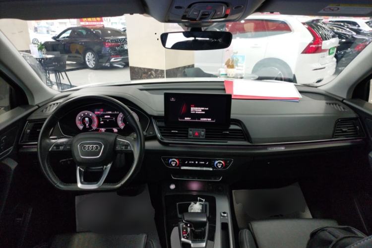 Used Audi Q5L 2022 40T Luxury Dynamic Model Center Console