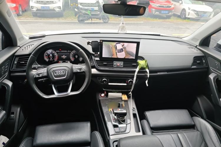 Used Audi Q5L 2022 Updated 45T Luxury Dynamic Version Center Console