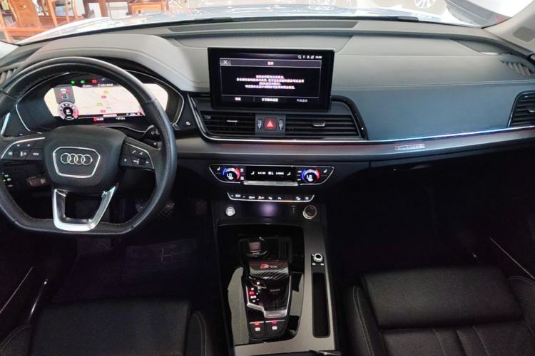 Used Audi Q5L 2022 45T Luxury Dynamic Model Center Console