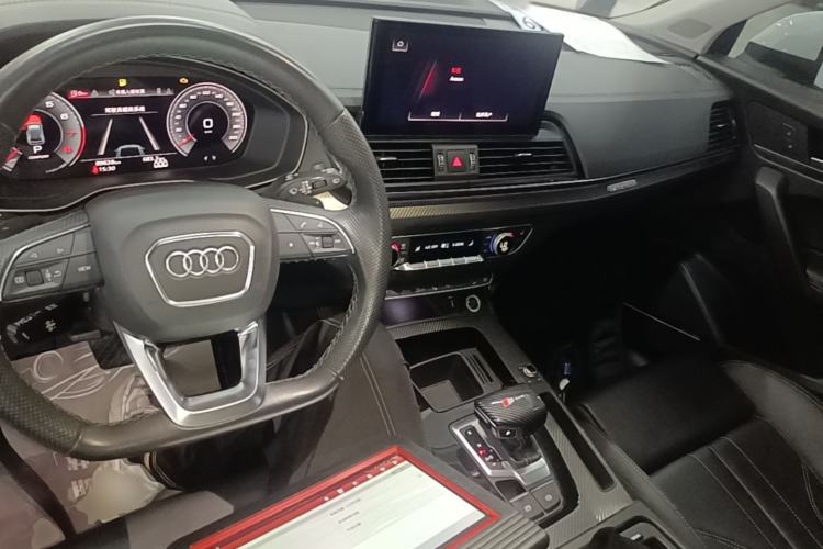 Used Audi Q5L 2022 45T Luxury Dynamic Model Center Console