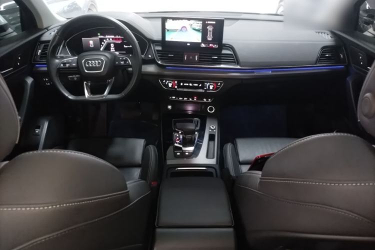 Used Audi Q5L 2022 Updated 40T Luxury Dynamic Edition Center Console