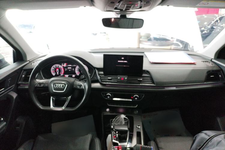 Used Audi Q5L 2022 Updated 40T Luxury Dynamic Edition Center Console