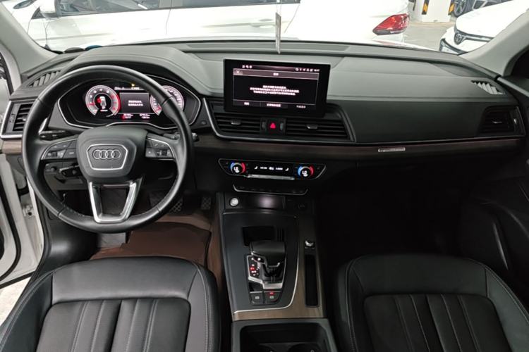 Used Audi Q5L 2022 Updated Version 40T Luxury Elegant Edition Center Console