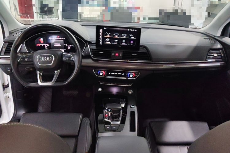 Used Audi Q5L 2022 40T Luxury Dynamic Model Center Console