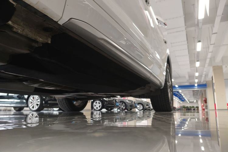 Used Audi Q5L 2022 40T Luxury Dynamic Model Chassis Front Left
