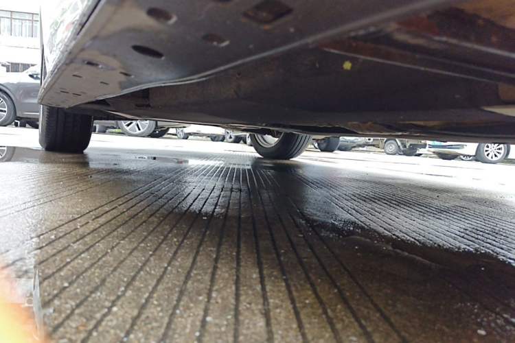 Used Audi Q5L 2022 40T Luxury Dynamic Model Chassis Front Right