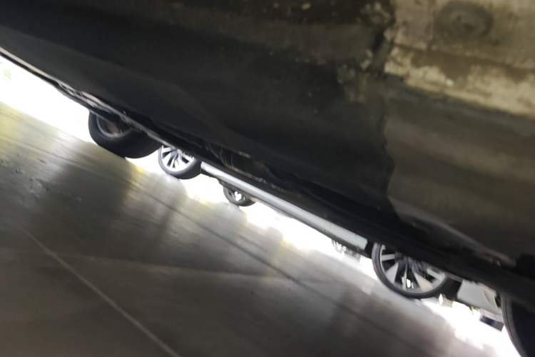Used Audi Q5L 2022 40T Luxury Dynamic Model Chassis Front Right
