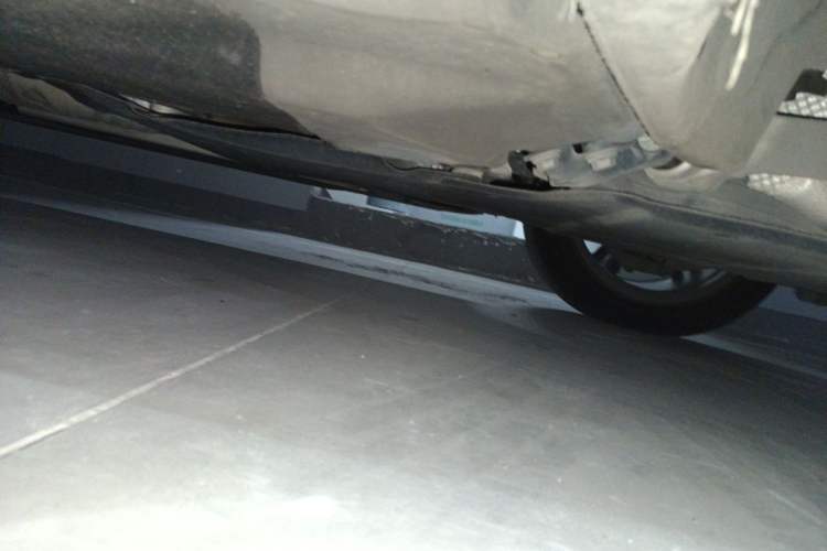 Used Audi Q5L 2022 40T Fashionable and Elegant Model Chassis Front Right
