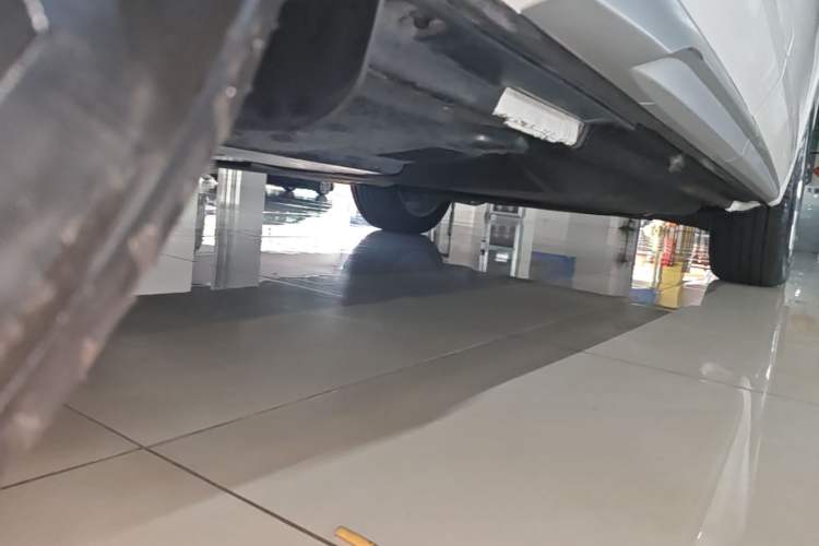 Used Audi Q5L 2022 40T Luxury Dynamic Model Chassis Rear Right