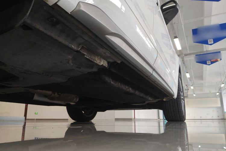 Used Audi Q5L 2022 40T Luxury Dynamic Model Chassis Rear Right